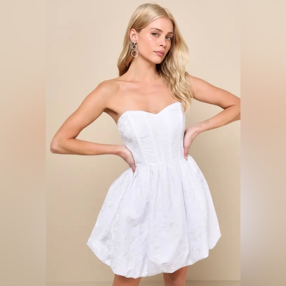 Lulu's White Strapless Sweetheart Fit-and-Flare Dress